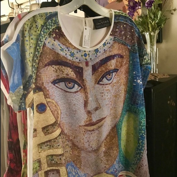 Tunisian Mosaic Blouse – Rare VIDA × Noora Elkoussy Collaboration - Size M - Picture 6 of 8